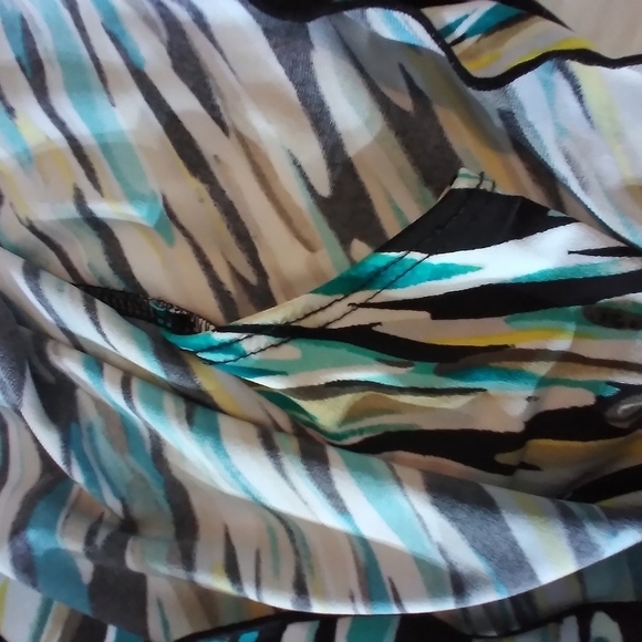 M Collection stud design top - Picture 8 of 9